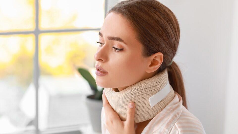 Воротник Шанца: как подобрать размер и правильно носить